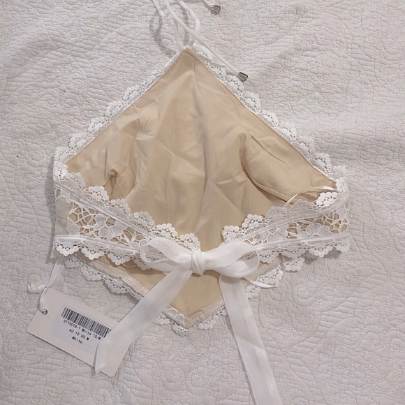 Tobi Floral Lace Halter Cami Crop Top - New With Tags - Picture 2 of 2